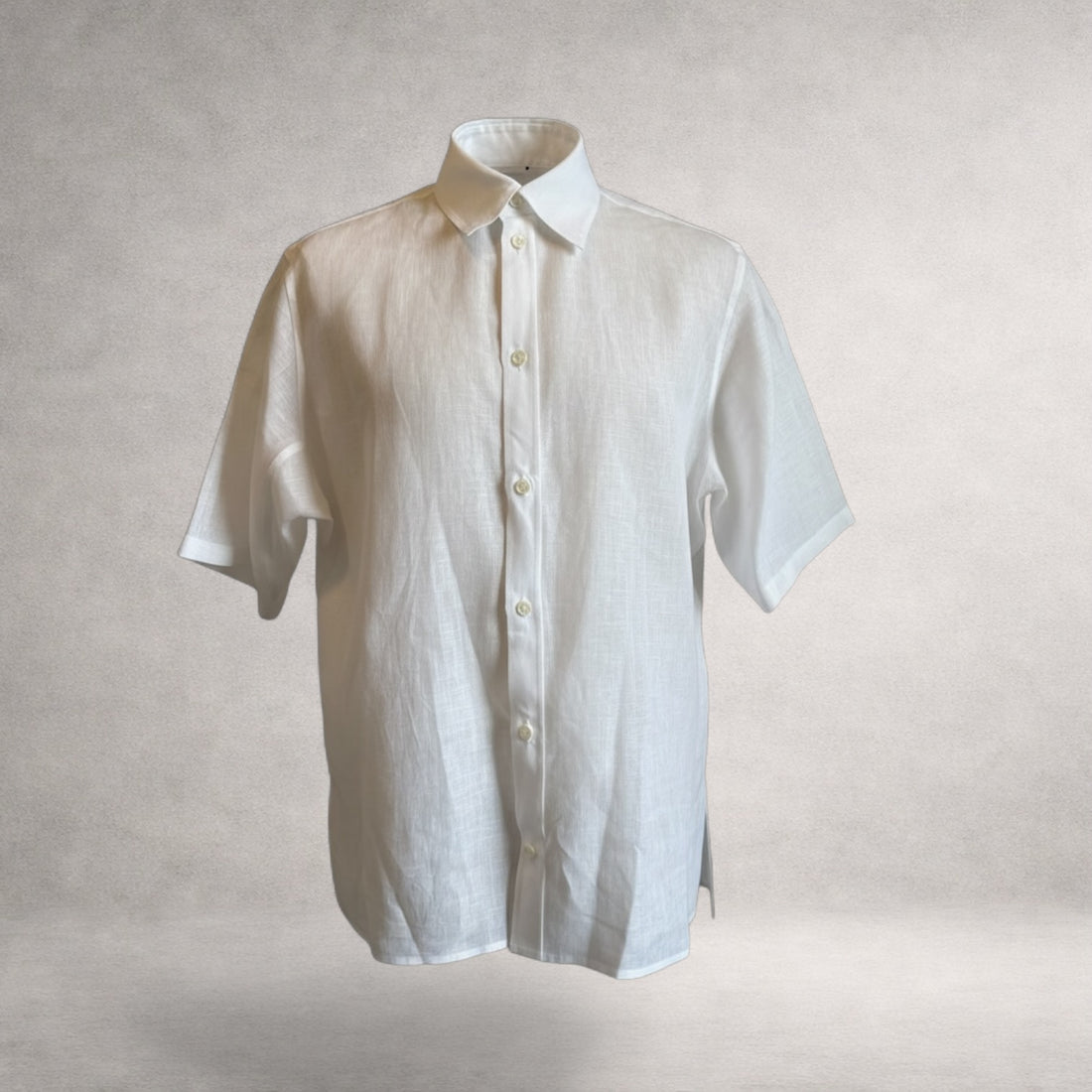 White Aries 2 short sleeve shirt in linen, front view, made in England