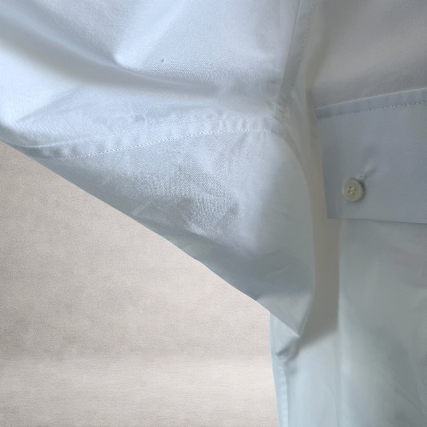 Aries 5 shirt detail showing oversized pocket construction and under arm detail
